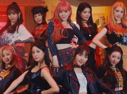 kep1er members mashiro sakamoto and kang yeseo announce departure from k pop group