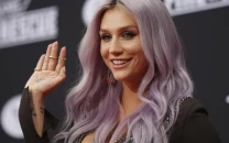 kesha stuns with mariah carey s obsessed at musicares galazz