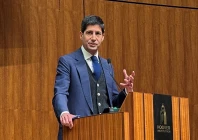 file photo former us federal reserve governor kevin warsh speaks during a monetary policy conference at stanford university s hoover institution in palo alto california us may 9 2025 reuters file photo former us federal reserve governor kevin warsh speaks during a monetary policy conference at stanford university s hoover institution in palo alto california us may 9 2025 reuters