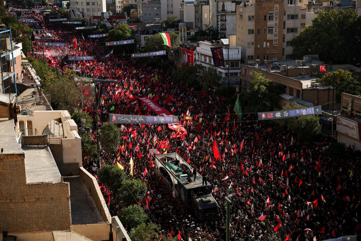 Vehicle transports the coffin of Iran's late Supreme Leader Ayatollah Ali Khamenei, who was killed on February 28 in Israeli and US airstrikes, and coffins of his family members, on the day of his burial, in a culmination of a mass funeral, in Mashhad, Iran, July 9, 2026. REUTERS