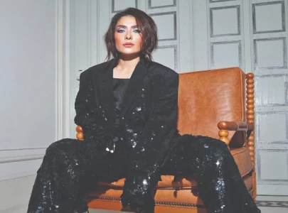 ayeza khan glitters in black ayeza khan glitters in black