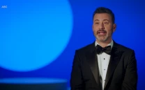 hollywood and politicians react after abc pulls jimmy kimmel live