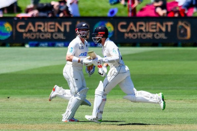 pakistan left to rue missed chances as williamson nicholls cruise along pakistan left to rue missed chances as williamson nicholls cruise along