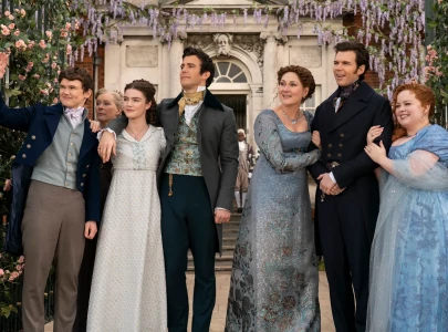 bridgerton costumes how accurate are they compared with real regency era fashion