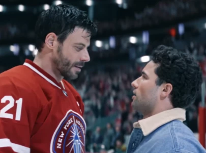 jacob tierney gets emotional over scott hunter s coming out scene in heated rivalry