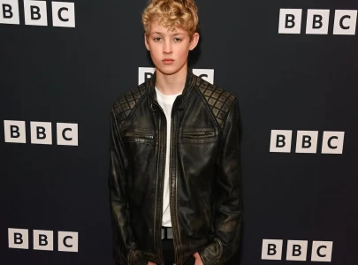 how 14 year old lox pratt is navigating lord of the flies and a future at hogwarts in harry potter