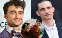 finn wolfhard told daniel radcliffe knew about snl s harry potter and heated rivalry before it aired