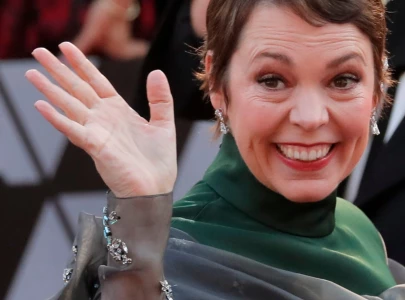 olivia colman says hollywood ss still afraid of queer stories while promoting jimpa olivia colman says hollywood ss still afraid of queer stories while promoting jimpa