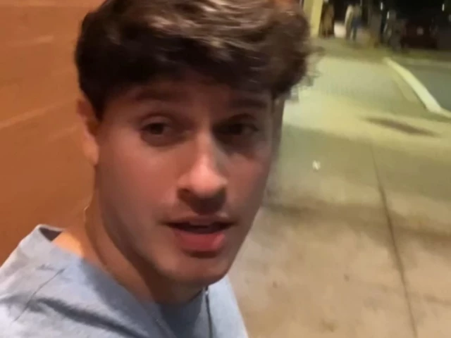 Man says he ended 10‑year friendship after not getting wedding invite