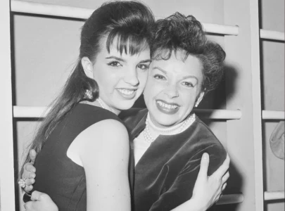 liza minnelli 79 says she still talks to late mother judy garland every day