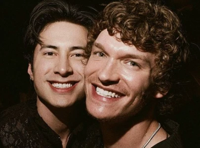 hudson williams hilarious reaction to connor storrie s new project