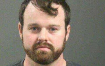 jill duggar dillard breaks silence as family reacts to brother joseph duggar s arrest jill duggar dillard breaks silence as family reacts to brother joseph duggar s arrest