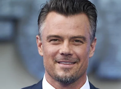 josh duhamel says actors should avoid politics to not alienate fans
