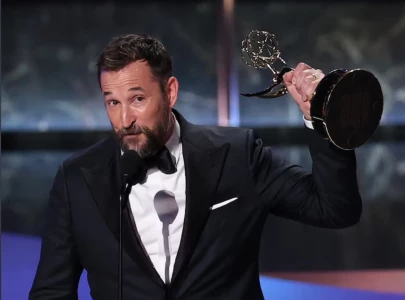 noah wyle opens up on the pitt s ice storyline season 3 plans and paramount warner bros noah wyle opens up on the pitt s ice storyline season 3 plans and paramount warner bros