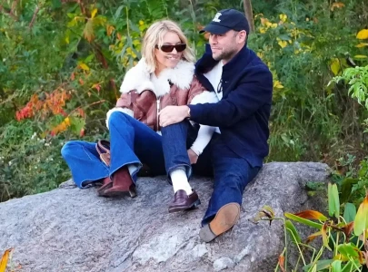 sydney sweeney and scooter braun go instagram official as he calls himself a lucky bastard