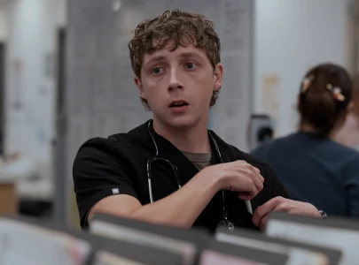 gerran howell says fans are shocked by his real life welsh accent on the pitt