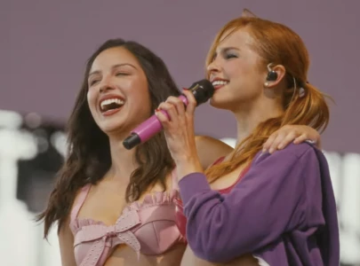 olivia rodrigo joins addison rae at coachella performs drop dead and headphones on live