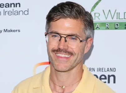 darren kennedy launches lgbtq dating show heyy gay to help men find real connections darren kennedy launches lgbtq dating show heyy gay to help men find real connections