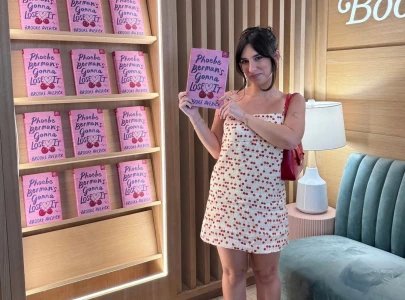netflix lands film rights to brooke averick s debut novel phoebe berman s gonna lose it