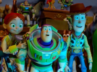 toy story 5 races past 1 billion to become 2026 s highest grossing film