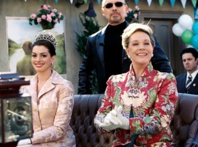 the princess diaries author reveals why disney killed off mia s father it was for julie andrews the princess diaries author reveals why disney killed off mia s father it was for julie andrews