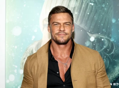 white house responds after reacher star alan ritchson s epstein files criticism
