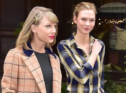 karlie kloss breaks silence on attending taylor swift s wedding after years of feud rumours karlie kloss breaks silence on attending taylor swift s wedding after years of feud rumours