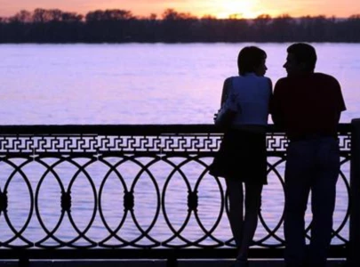 woman considers sleep divorce after struggling to sleep next to husband woman considers sleep divorce after struggling to sleep next to husband