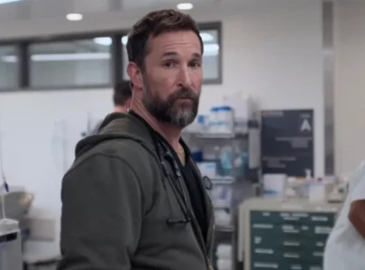 noah wyle is finally back as the pitt season 3 teaser promises more chaos