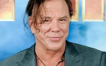 mickey rourke slams 100k gofundme set up to help him avoid eviction