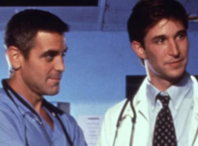 george clooney noah wyle reunite 30 years after er in heartfelt awards night tribute