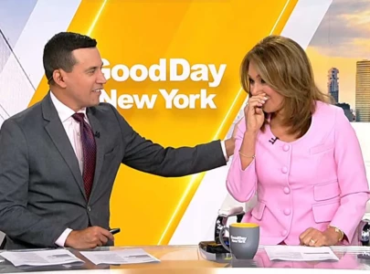 rosanna scotto breaks down in tears live on air while mourning her mother s death rosanna scotto breaks down in tears live on air while mourning her mother s death