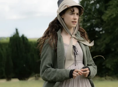 daisy edgar jones teases modern take on upcoming sense and sensibility adaptation daisy edgar jones teases modern take on upcoming sense and sensibility adaptation