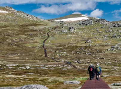 teenage triathlete rescued after running nearly 30 miles through mountains