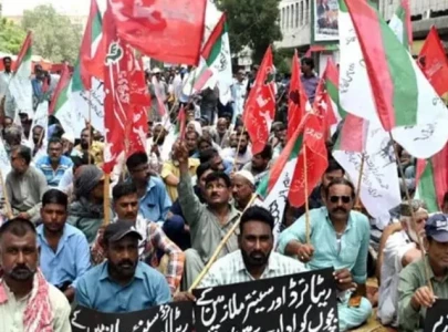 retired kmc employees take to streets