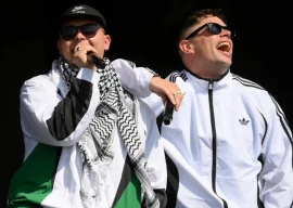kneecap supports palestine at glastonbury as crowd chants against idf and uk political pressure mounts kneecap supports palestine at glastonbury as crowd chants against idf and uk political pressure mounts