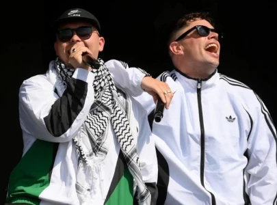 kneecap supports palestine at glastonbury as crowd chants against idf and uk political pressure mounts kneecap supports palestine at glastonbury as crowd chants against idf and uk political pressure mounts