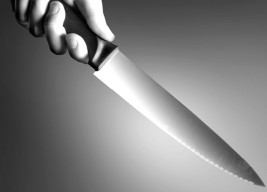 man strangles daughter