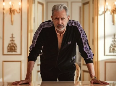 netflix s kaos reimagines greek gods as a modern dysfunctional family