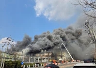 moke rises from at a car parts factory in daejeon south korea march 20 2026 photo reuters