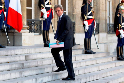 france slams bin laden plays down hostage threat france slams bin laden plays down hostage threat