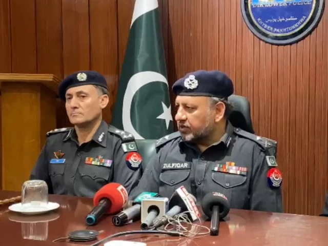 kp igp zulfiqar hameed addressing a press conference in lower dir district police office on july 16 2026 photo express kp igp zulfiqar hameed addressing a press conference in lower dir district police office on july 16 2026 photo express