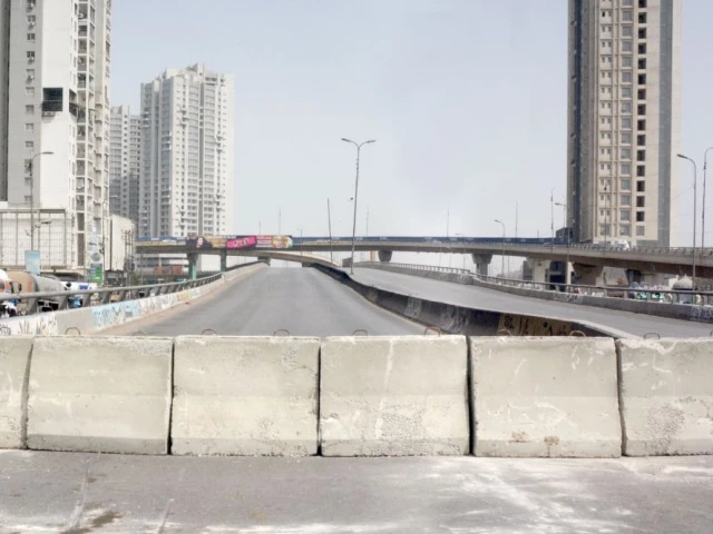 a view of the kpt flyover near qayumabad photo express a view of the kpt flyover near qayumabad photo express
