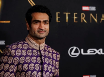 kumail nanjiani makes directorial debut with werewolf comedy howl kumail nanjiani makes directorial debut with werewolf comedy howl