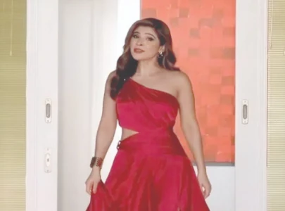 lazawal ishq streams on youtube skips pemra