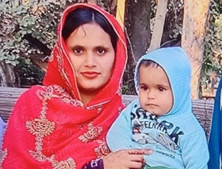 a file photo of deceased mother sadia with her 10 month old daughter rida fatima photo express