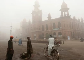 lahore shivers at 5 c as punjab sees extended dry weather