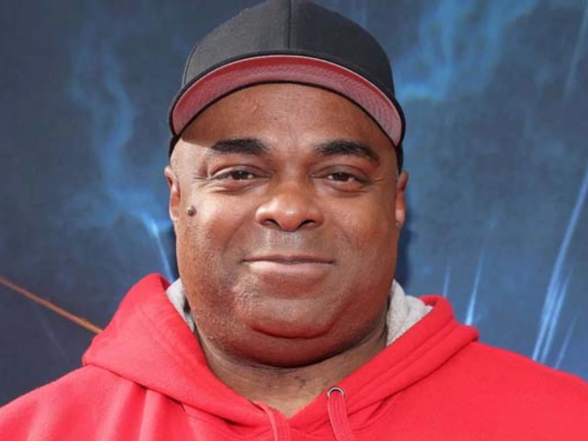 lamarr wilson known as the unboxing guy dies at 48