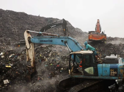 landfill collapse kills 30 in guinea