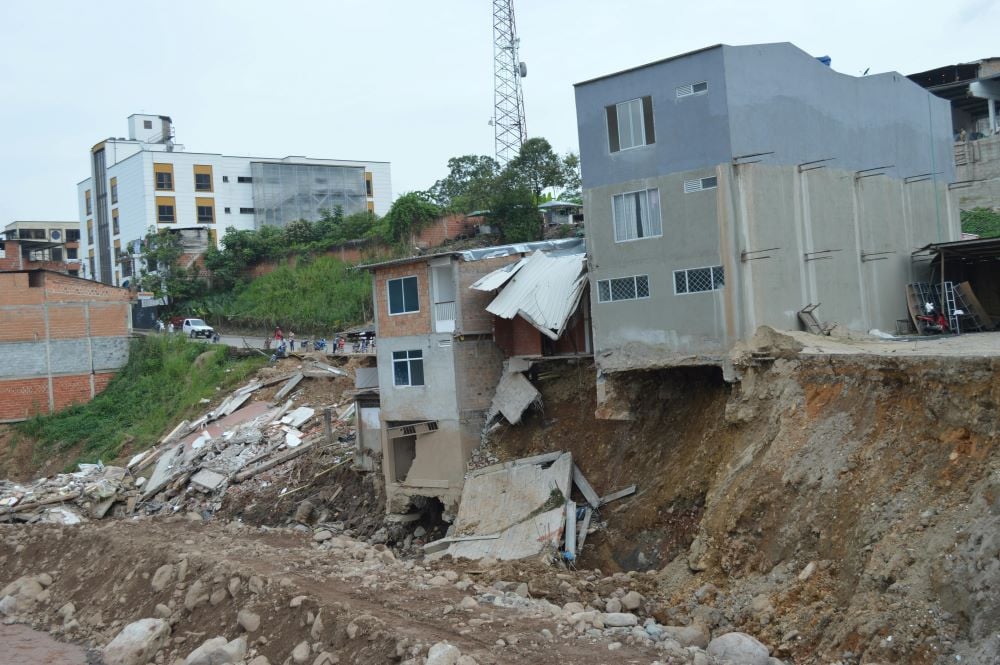 Over 30 missing after landslide in Southwestern China; rescue efforts underway | The Express Tribune